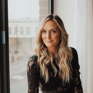 Meet your Posher, Brooke